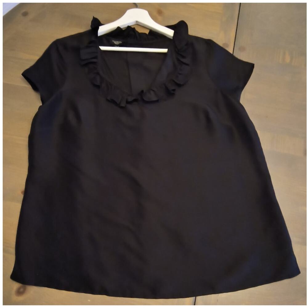Talbots Silk Button Back Top Women's Sz12W Black V-Neck Ruffled Short Sleeve - Picture 14 of 16
